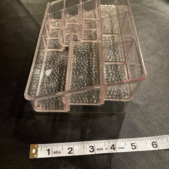 Clear Cosmetic Organizer like new! - Picture 3 of 8
